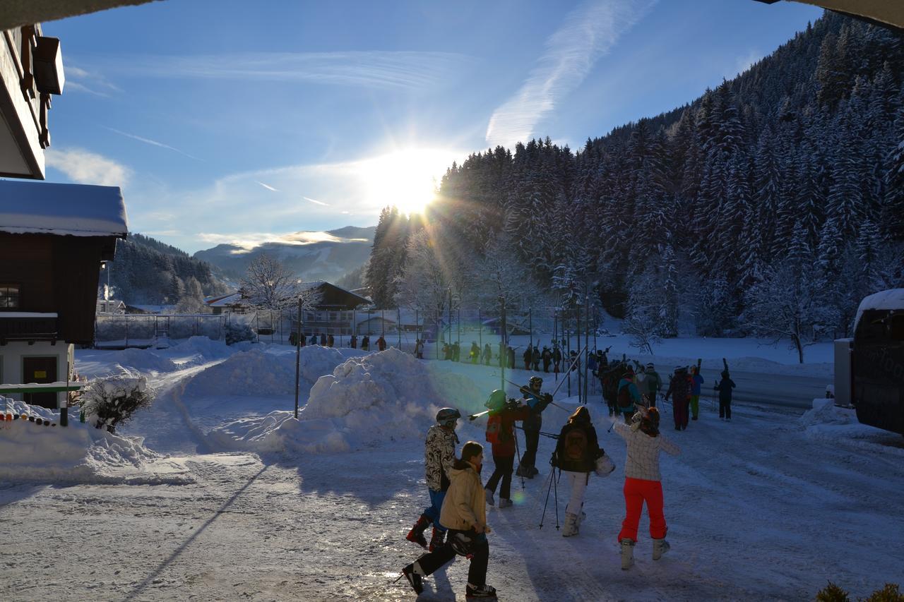 Jugendpension Muellauerhof Saalbach-Hinterglemm Esterno foto